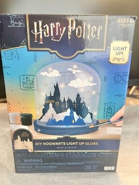 Warner Bros. Harry Potter DIY Hogwarts Light-Up Globe - Blue, Gold, Black